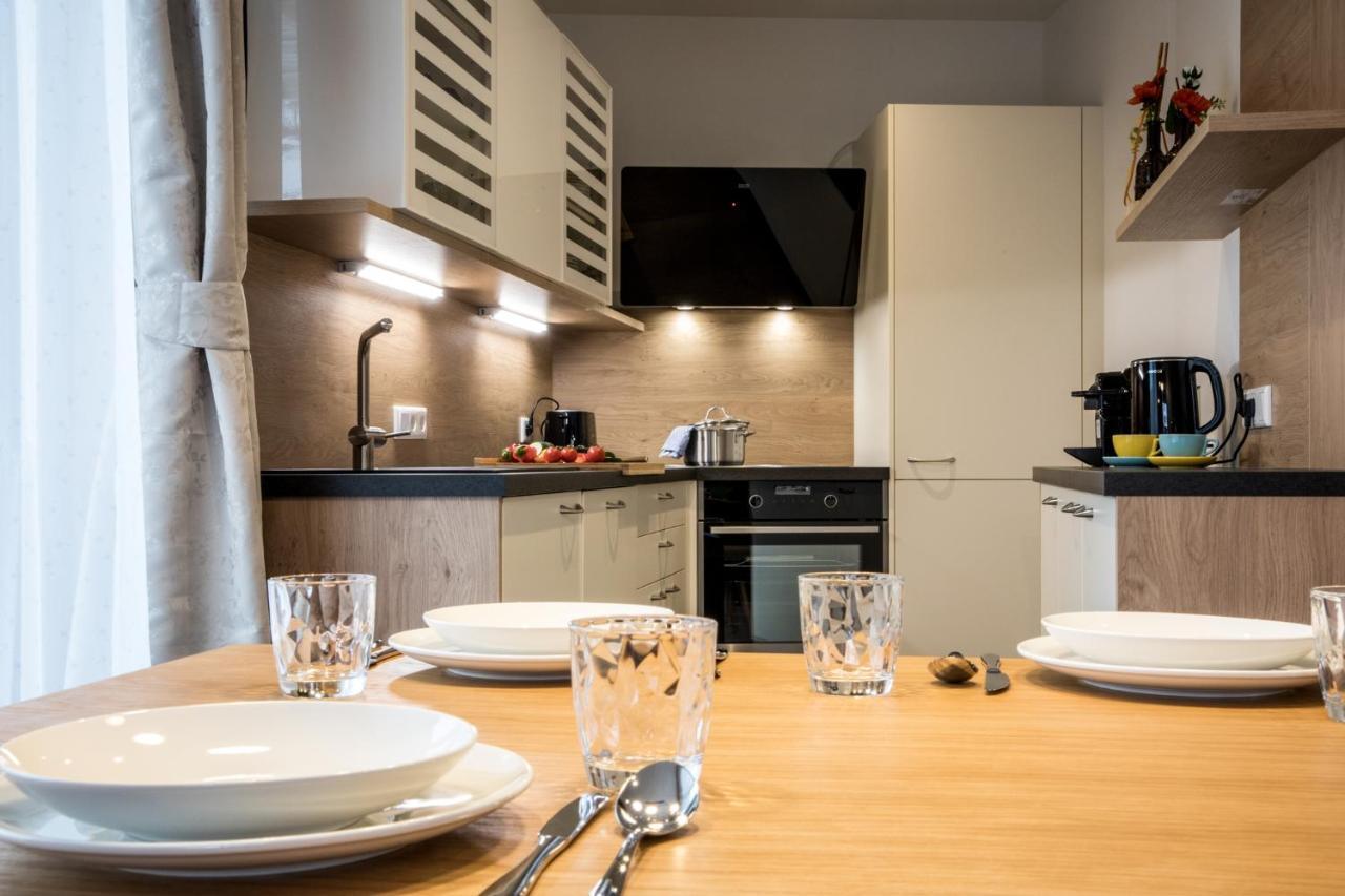 Haus Lukic Apartment Kaprun Bagian luar foto